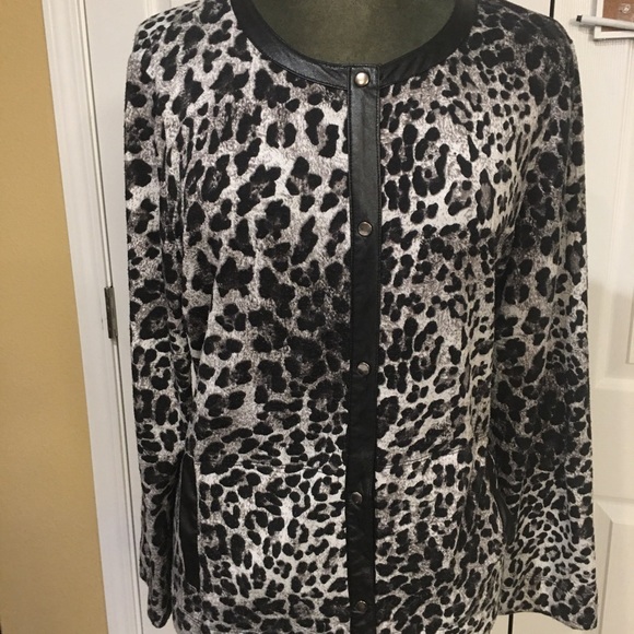 Chicos sweater jacket, Size 2 - Picture 1 of 4